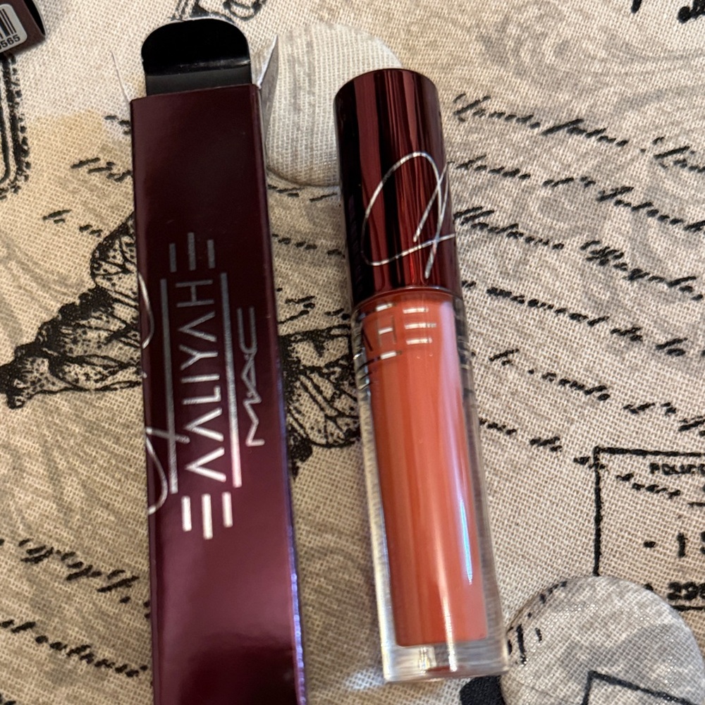 MAC Cosmetics Lip Gloss - Warm Peach